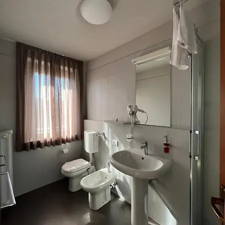 Al Santuario Di Fiorano Charming Hostel