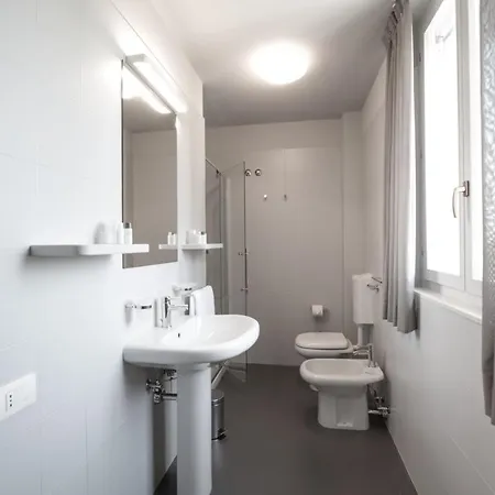 Al Santuario Di Fiorano Charming Hostel