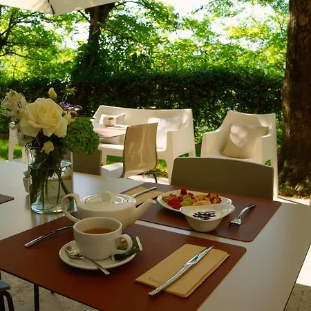 Al Santuario Di Fiorano Charming Auberge de jeunesse *